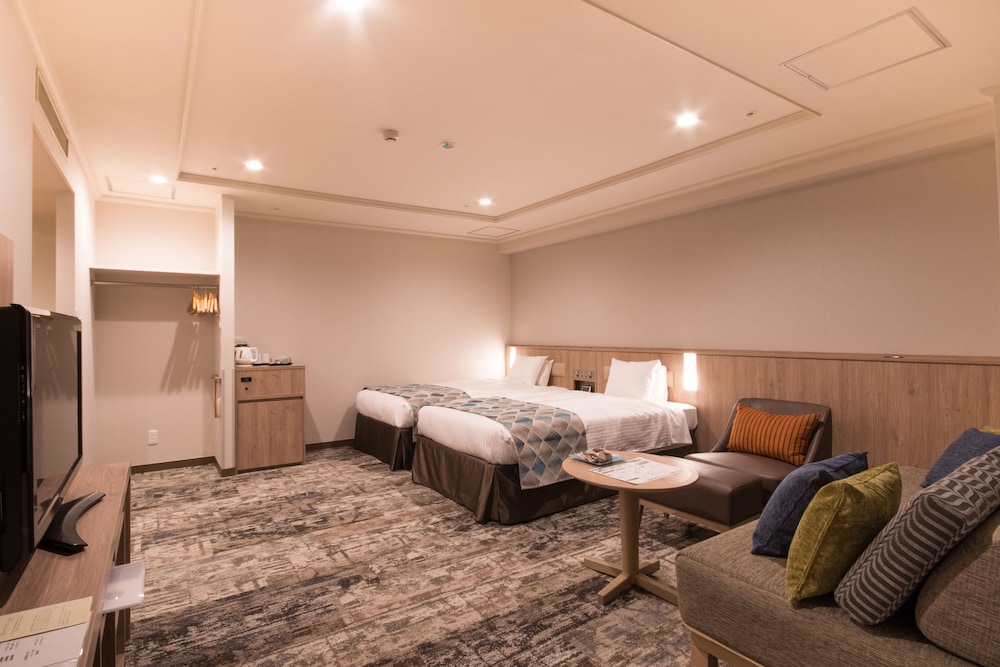 Superior Room, Non Smoking (Main Tower) photo 3