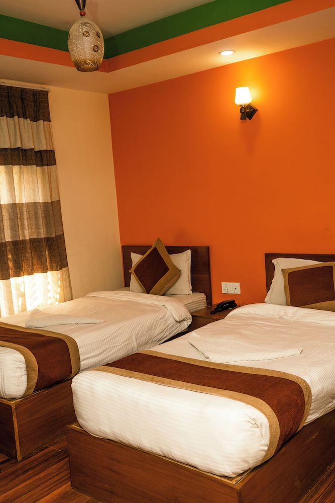 Basic Twin Room