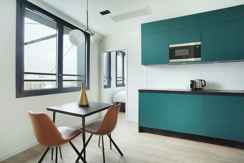 1 Bedroom Apartment - Photo 5