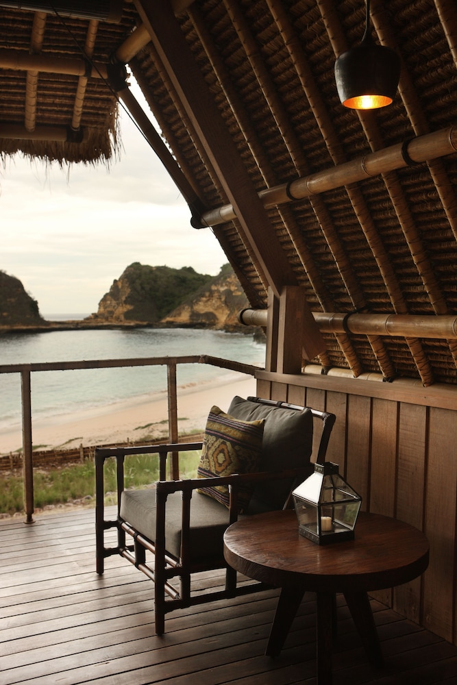 Bungalow, 1 Bedroom, Beachfront (Beruga Pantai) photo 3