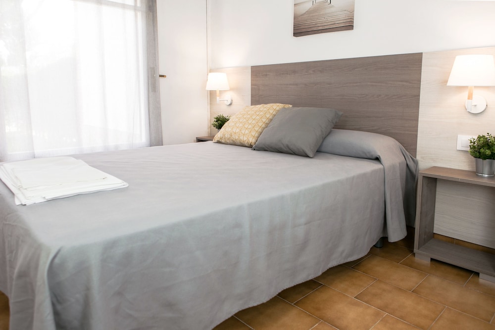 Apartamento, 1 habitación, patio, planta baja