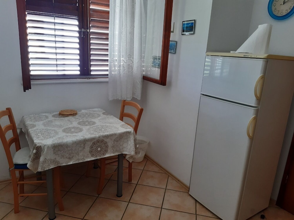 Apartment (Mario - afordable & close to center -) photo 2