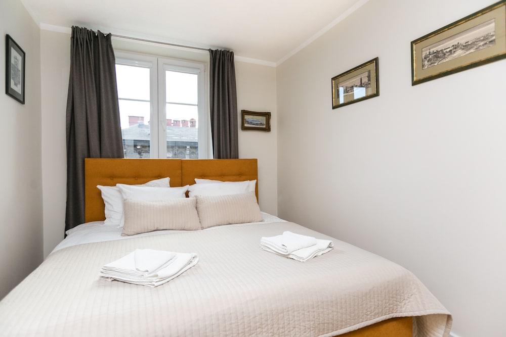 Business Suite, 2 Bedrooms, City View photo 1