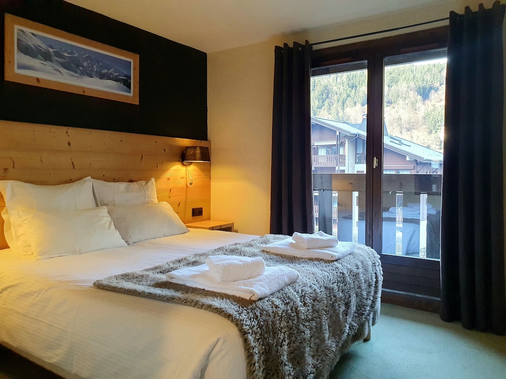 Double Room with Balcony Brévent Side photo 1