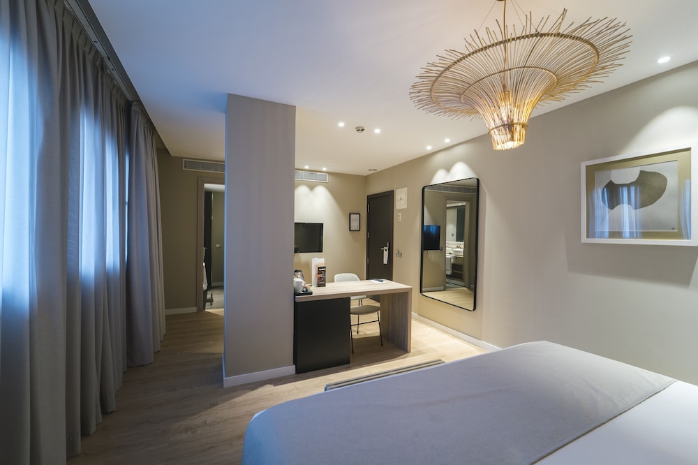 Superior Room - Photo 12