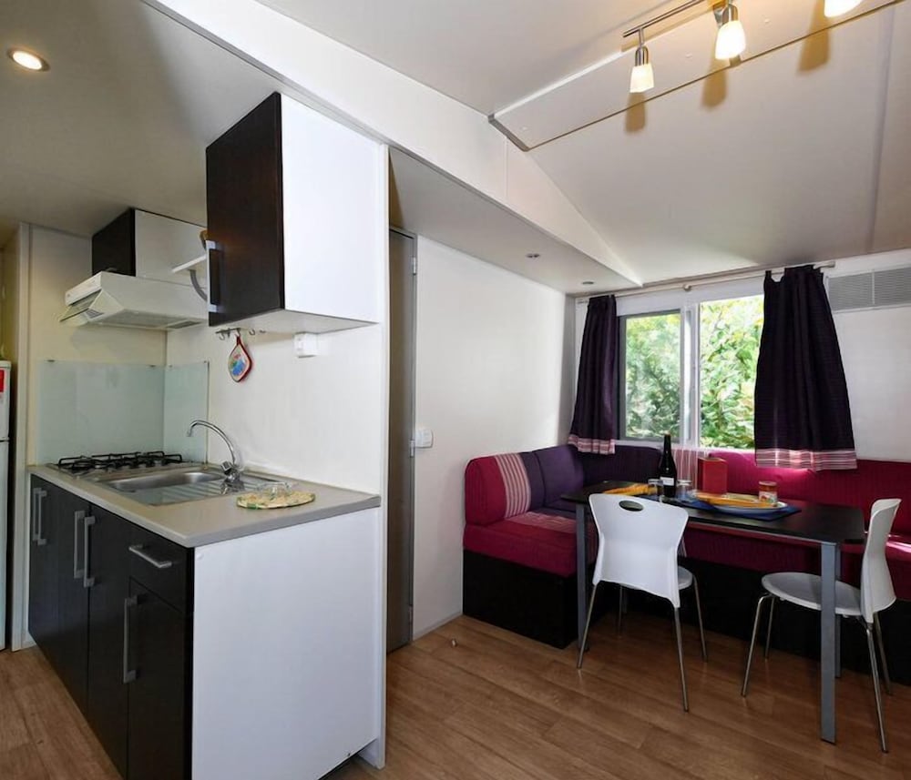 Premium Mobile Home, 2 Bedrooms photo 2