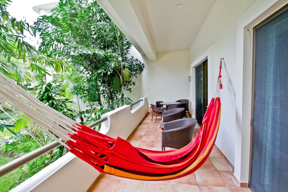 Palmar 2 bedroom garden view