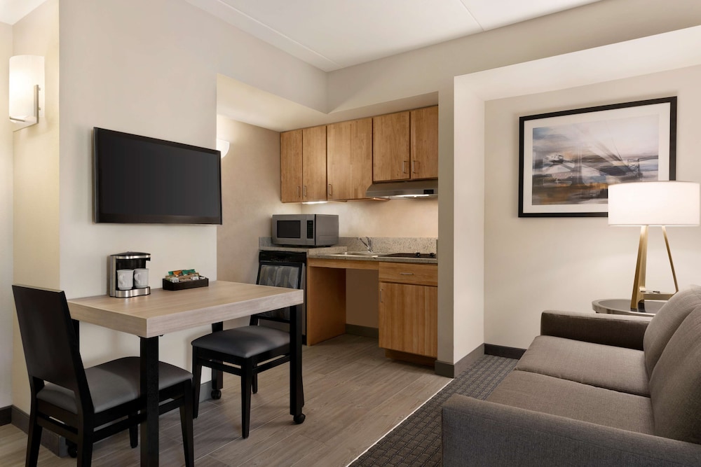 One Bedroom Suite, One King and One Sofa Bed, Non-Smoking - Photo 3