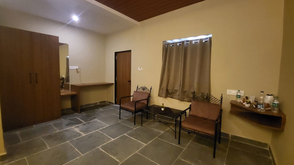 Premium Rooms with Balcony and Forest View photo 2