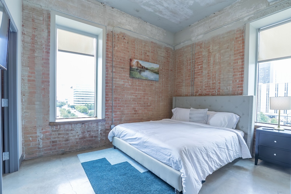Panoramic Apartment, 2 Bedrooms, Ensuite, City View photo 3