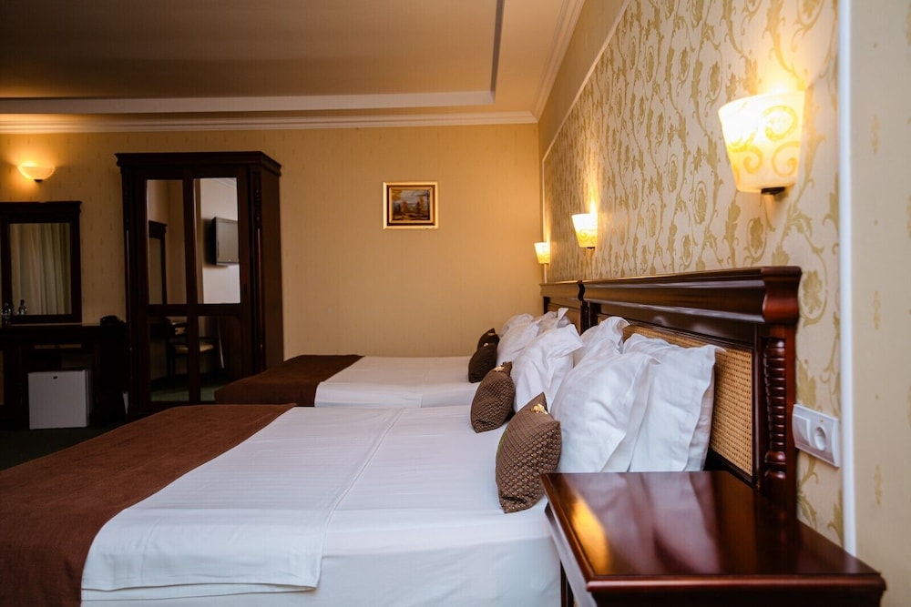 Studio Suite, Garden View