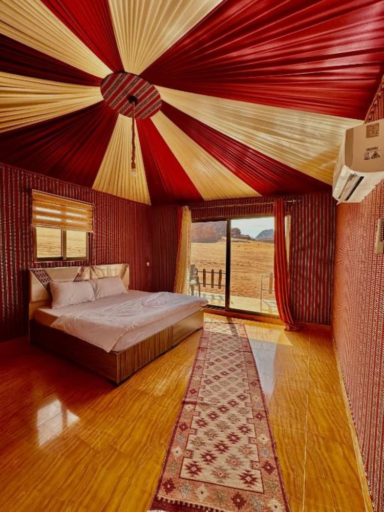 Deluxe Double Room, Private Bathroom, Mountain View photo 1