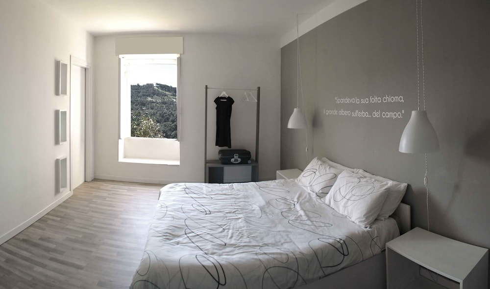 Deluxe Double Room, Ensuite, Valley View photo 1