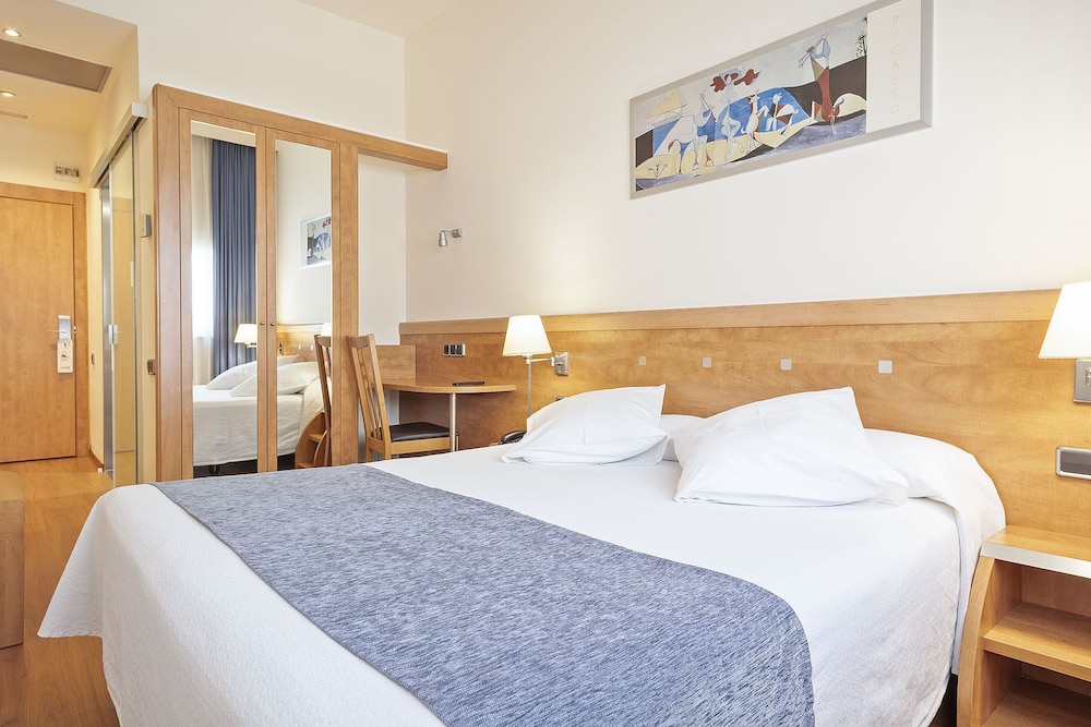 Double or Twin Room photo 2