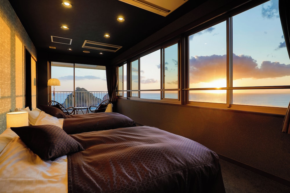 Executive Quadruple Room, Non Smoking, Ocean View
