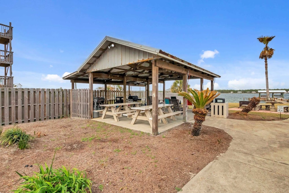 Spacious 3BR 2BA Gulf Views Dock and Boat Launch, Billede 15