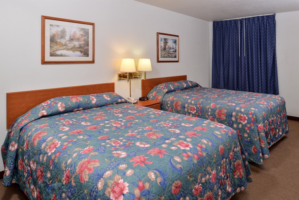 Room, 2 Queen Beds, Non Smoking photo 2