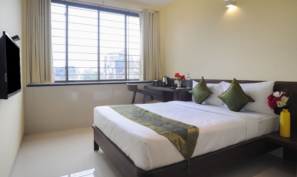 Deluxe Double Room photo 2