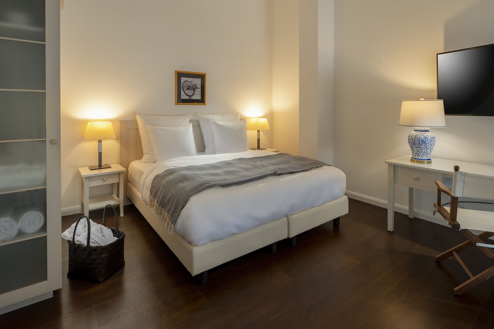 Junior Suite, Balcony photo 3
