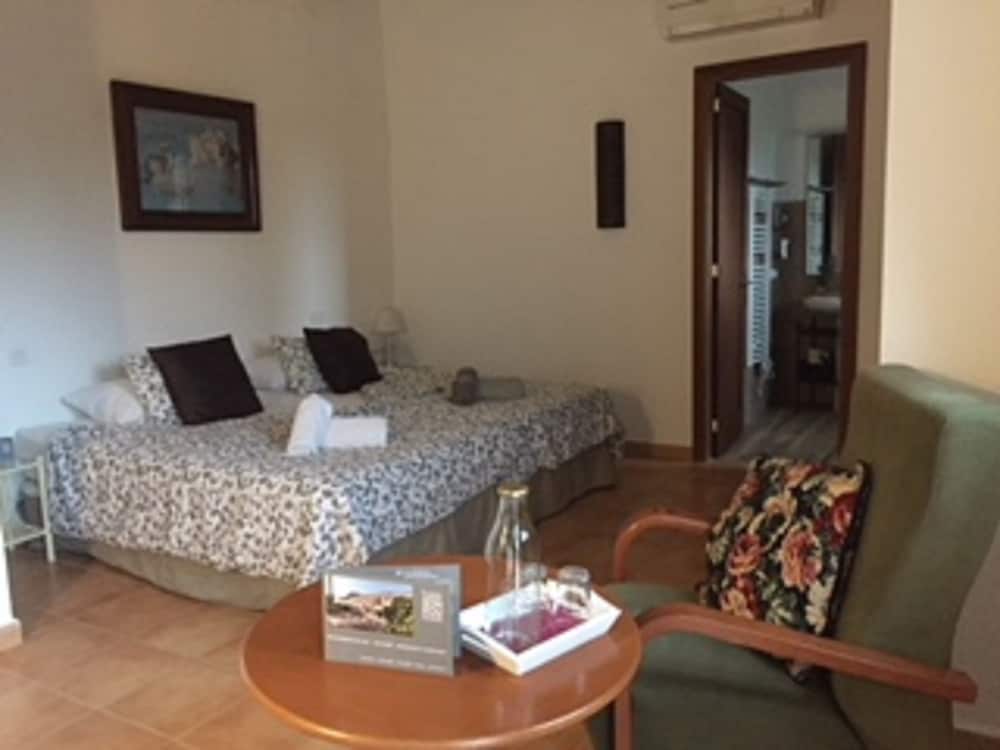 Comfort Double or Twin Room, Non Smoking photo 3