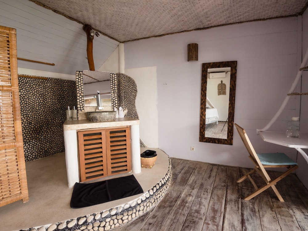 Deluxe Bungalow photo 3