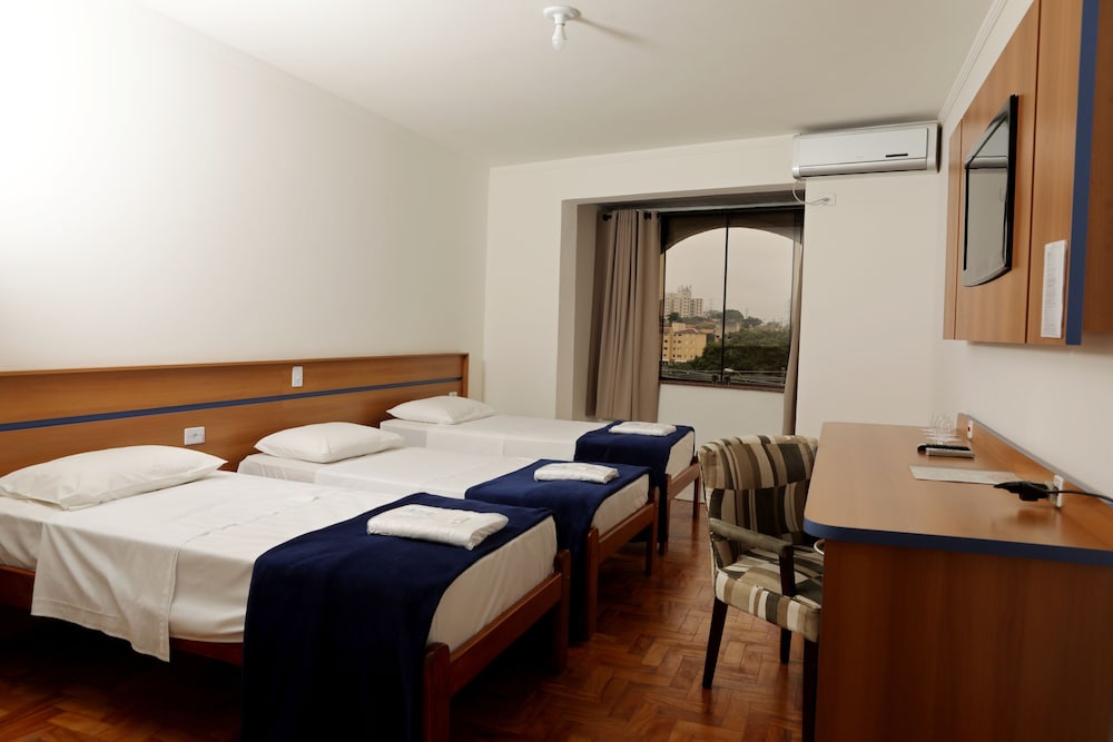 Triple Room, 3 Twin Beds photo 1