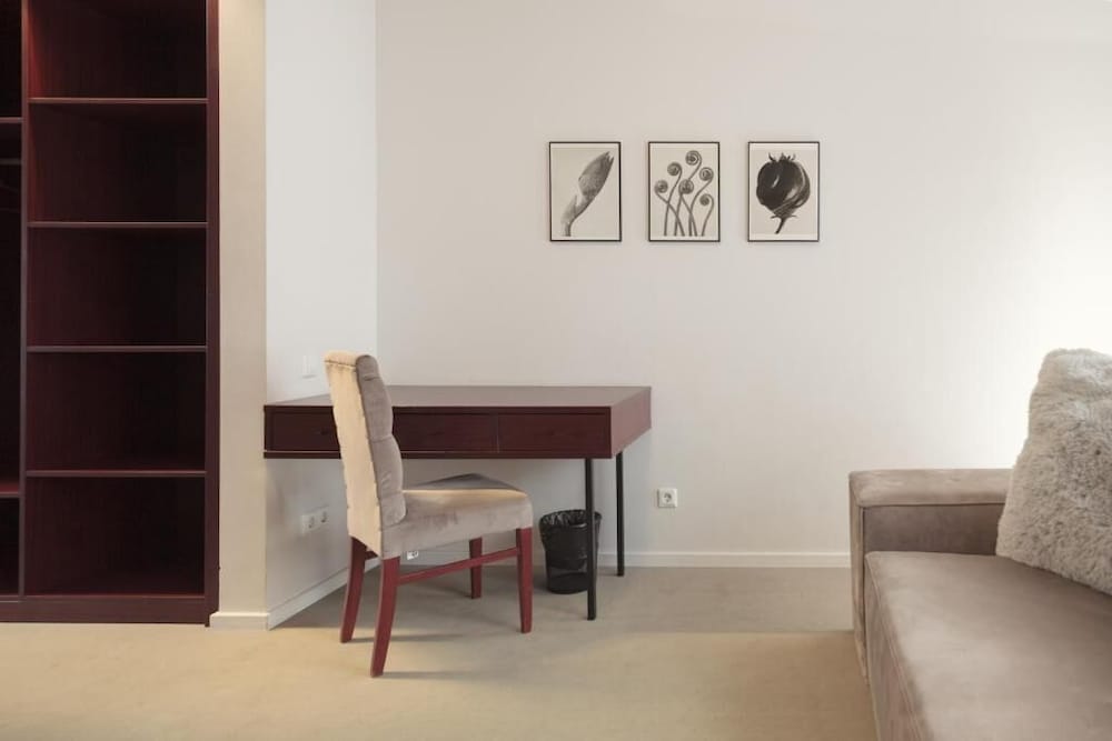 Deluxe Family Room photo 3