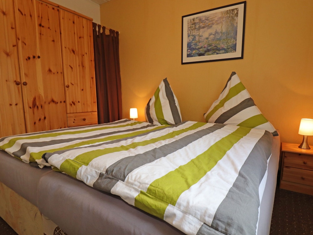 Bungalow photo 1