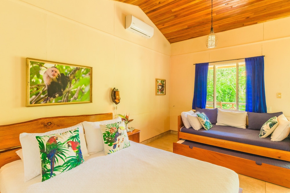 Comfort Villa, Multiple Beds