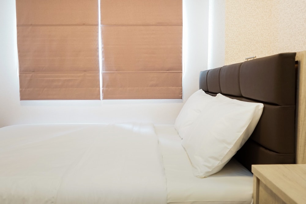 Room - Photo 12