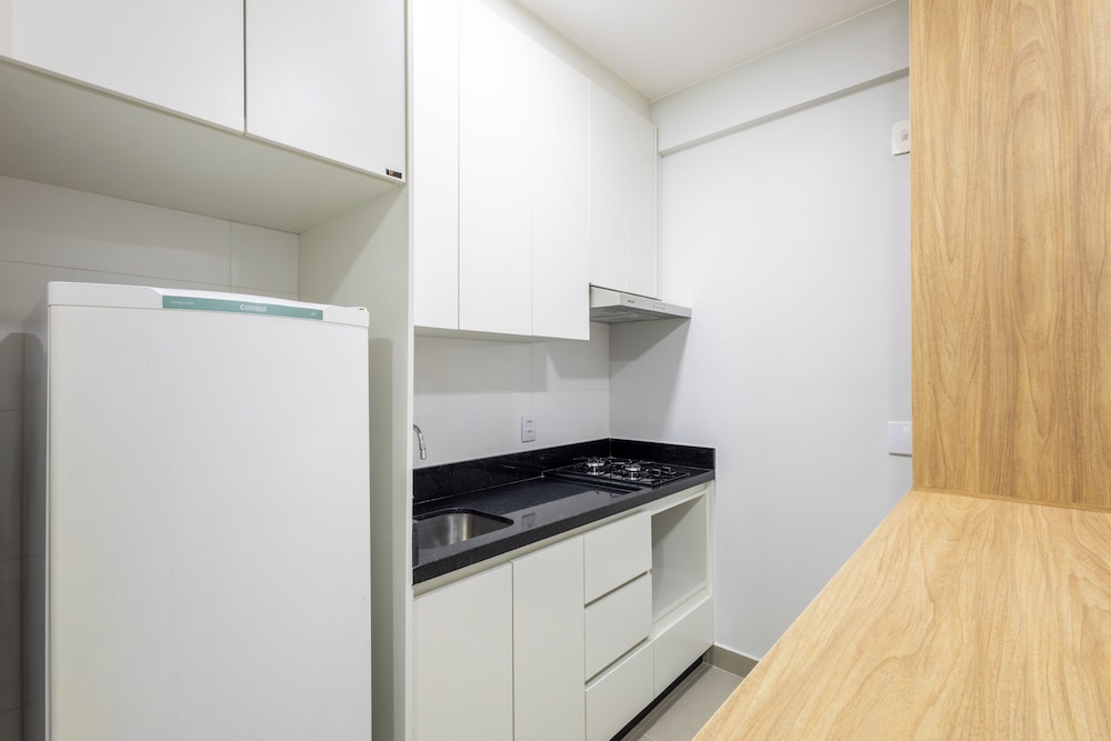 Basic Apartment photo 2