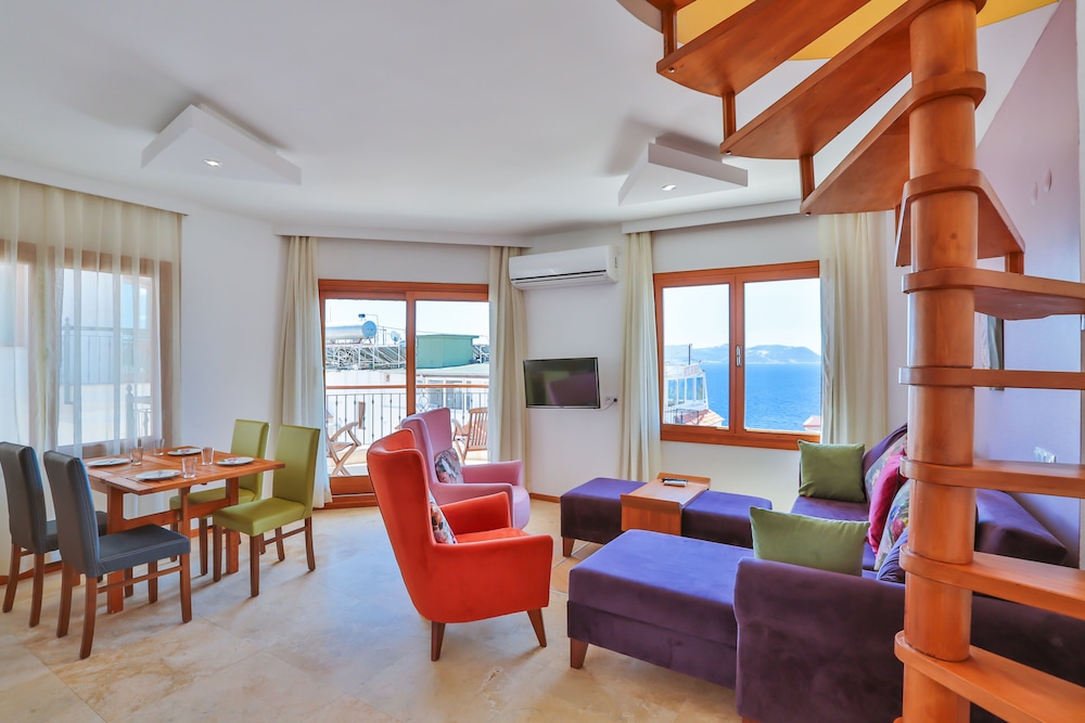 Panoramic Apartment, 2 Bedrooms, Balcony, Sea View photo 1