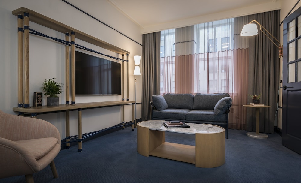 King Junior Suite - Photo 1