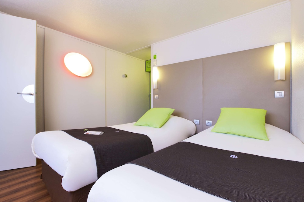 Standard Room, 2 Twin Beds - Photo 3