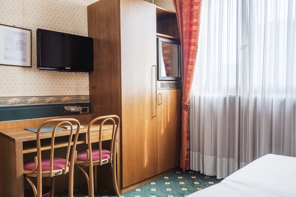 Double Room Single Use