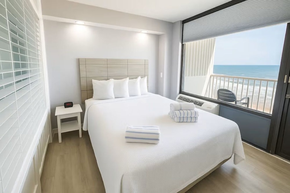 Studio, Balcony, Oceanfront - Photo 3