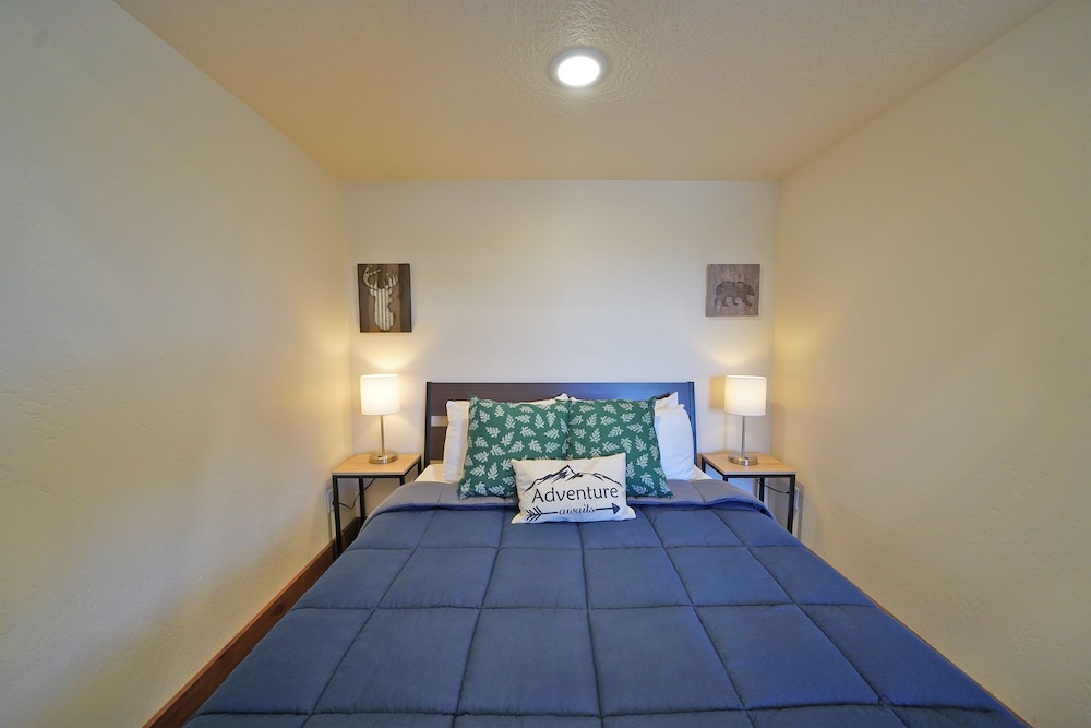 Signature Cabin, Mountain View