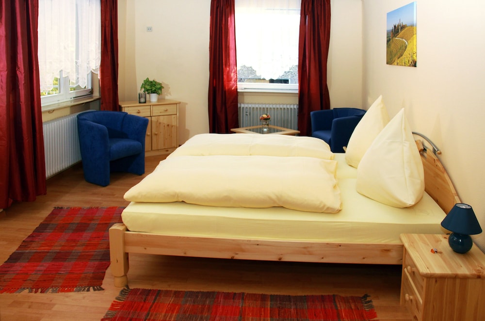 Basic Room photo 1