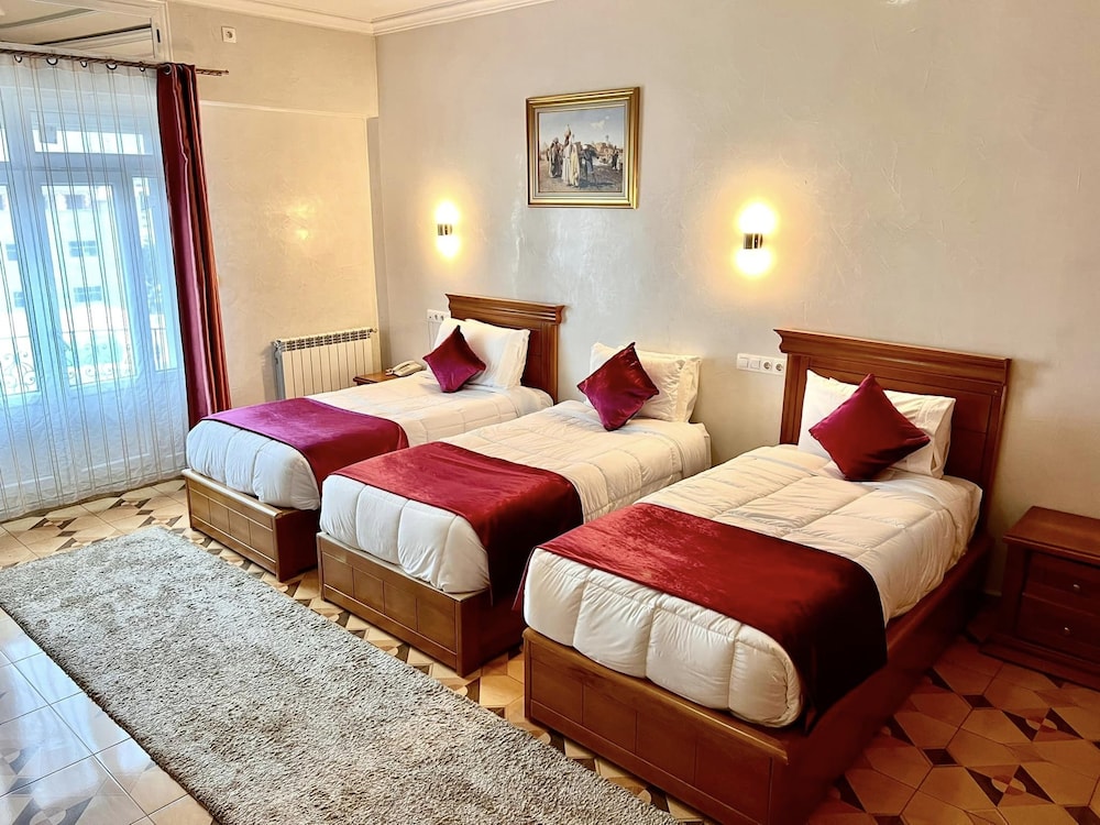 Standard Triple Room, Private Bathroom, City View