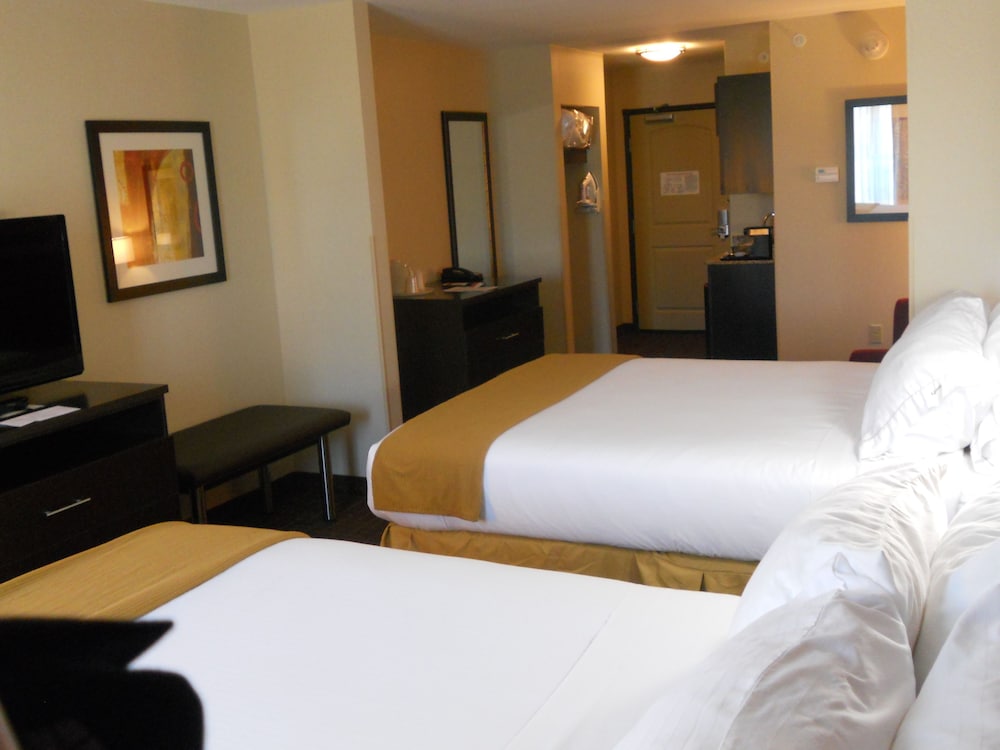 Room, Accessible (Roll-In Shower)