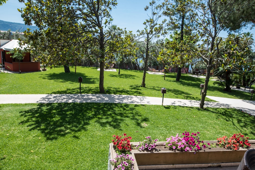 Double Room, Lake View photo 3