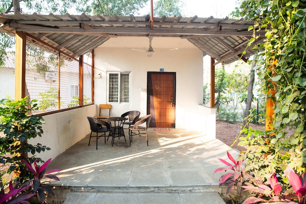 Grand Cottage
