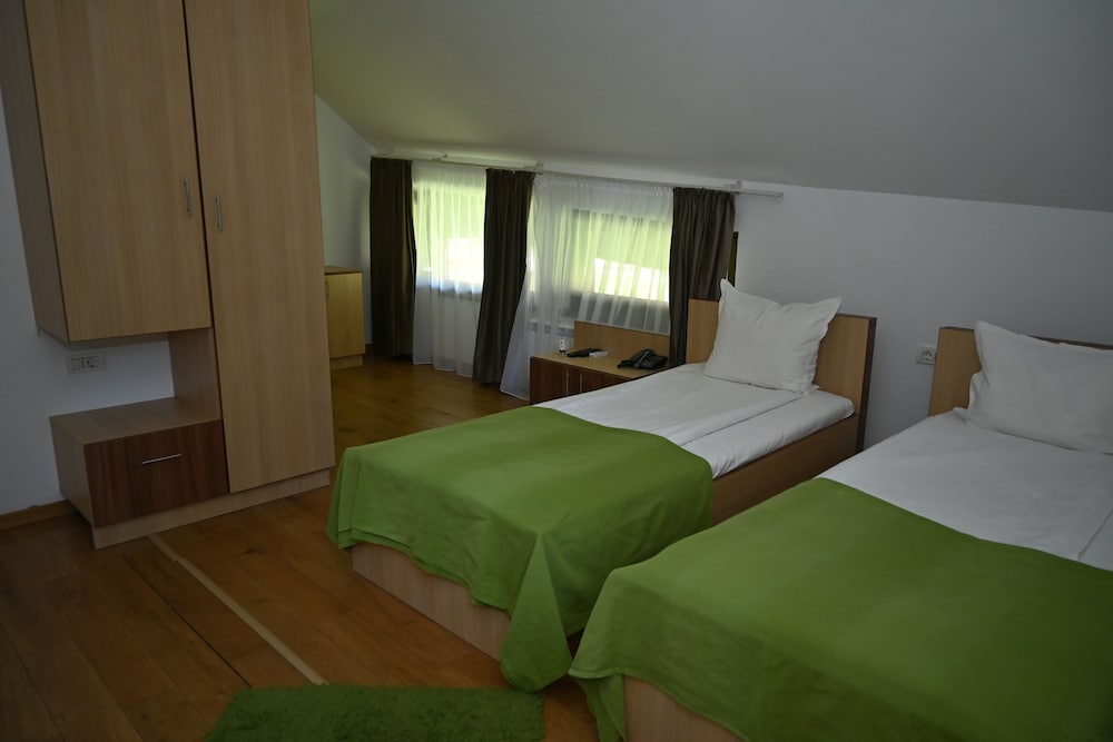 Basic Room photo 2
