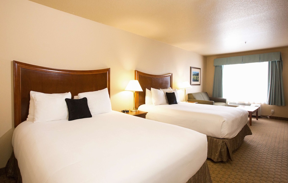 Suite, Multiple Beds - Photo 1