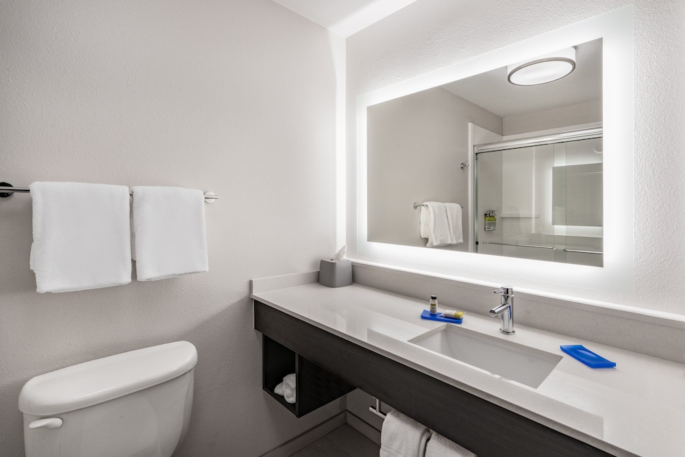 Suite, 2 Queen Beds, Mountain View - Photo 10