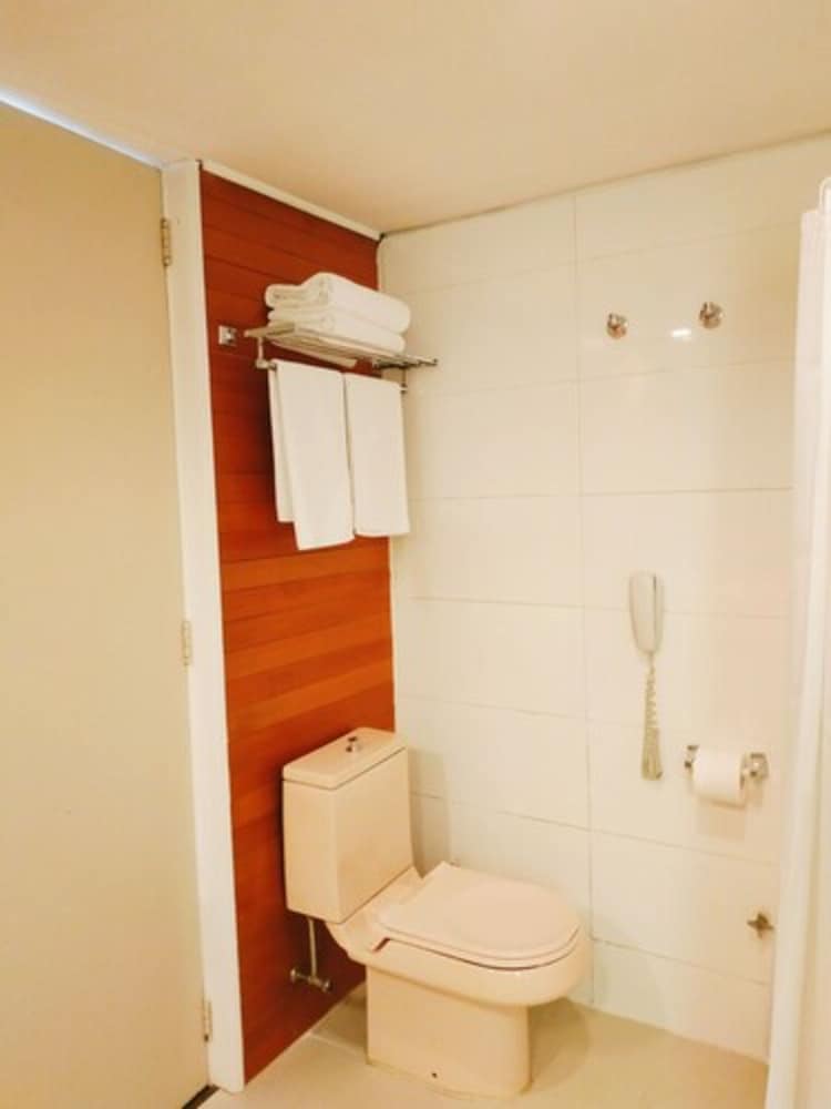 Senior Suite - Photo 4