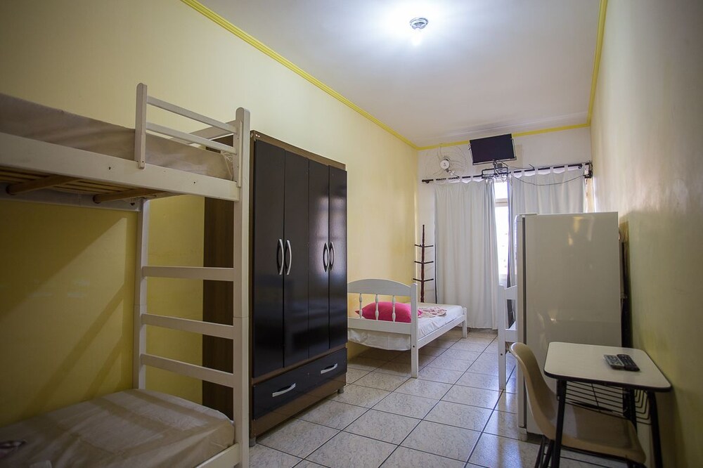 Standard Room, Shared Bathroom photo 3