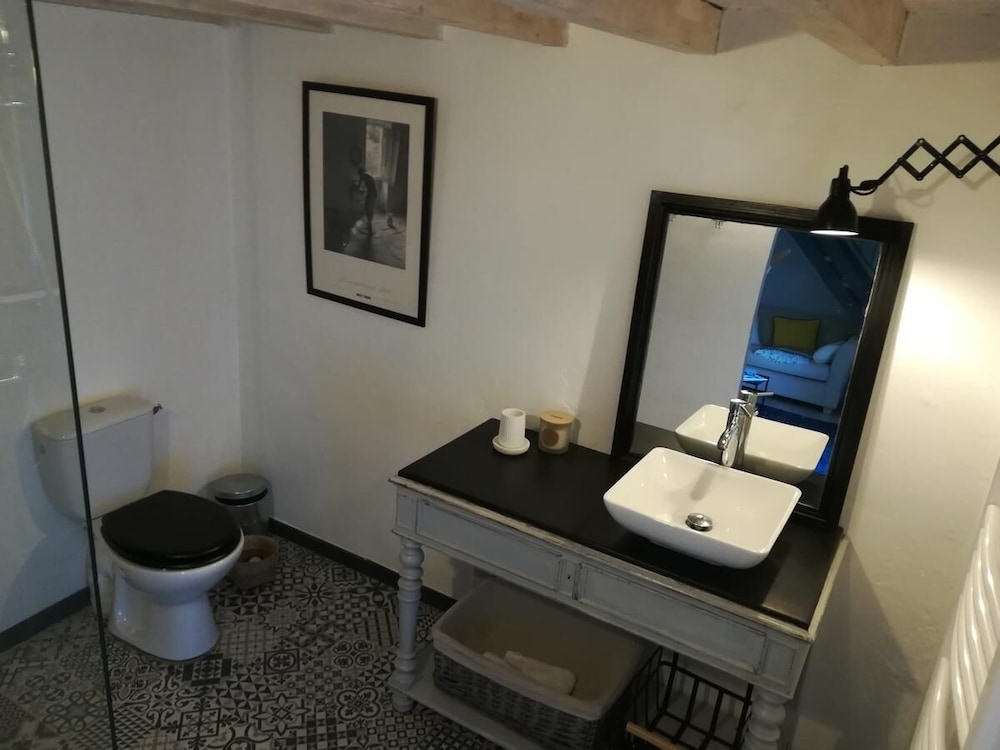 Double Room - Photo 2
