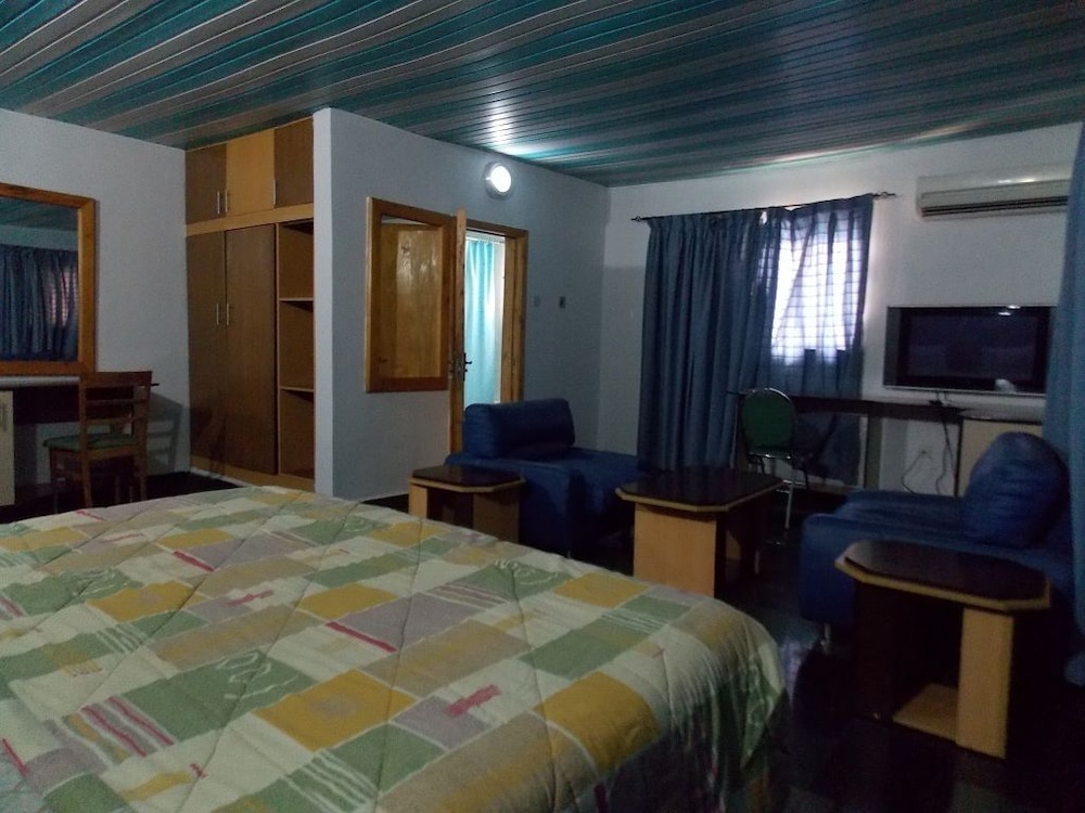 Standard Double Room photo 3