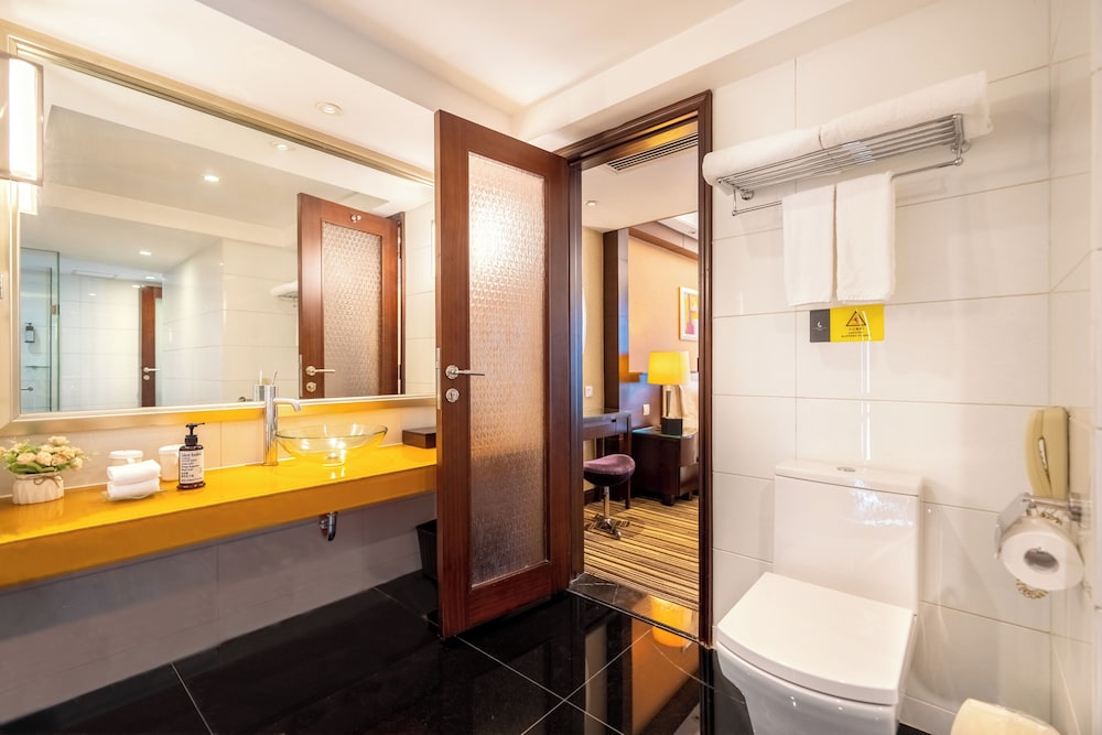 Leeden suite - Photo 8